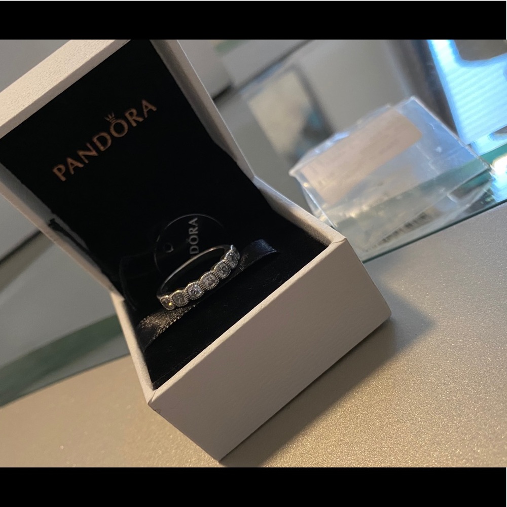 Pandora ring